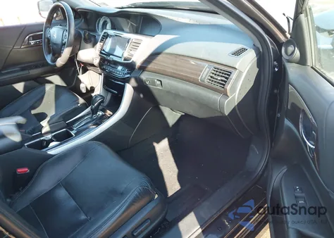 2017 Honda Accord Touring V6 from USA, damaged, VIN 1HGCR3F97HA044160